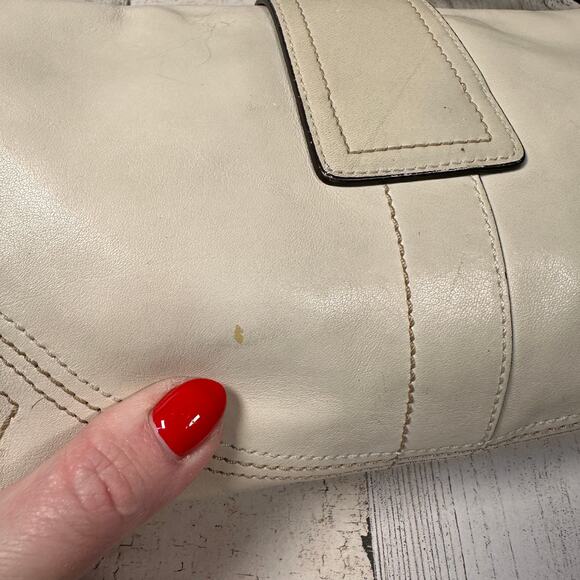 Coach Soho Flap Shoulder Bag White & Brown Leather Style 8A05 | Y2K - Picture 5 of 11